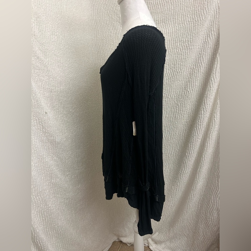 We The Free People Laguna Thermal Waffle Top Long Sleeve Black Size XS Oversized - Picture 8 of 14